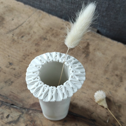 Petit vase porcelaine V1