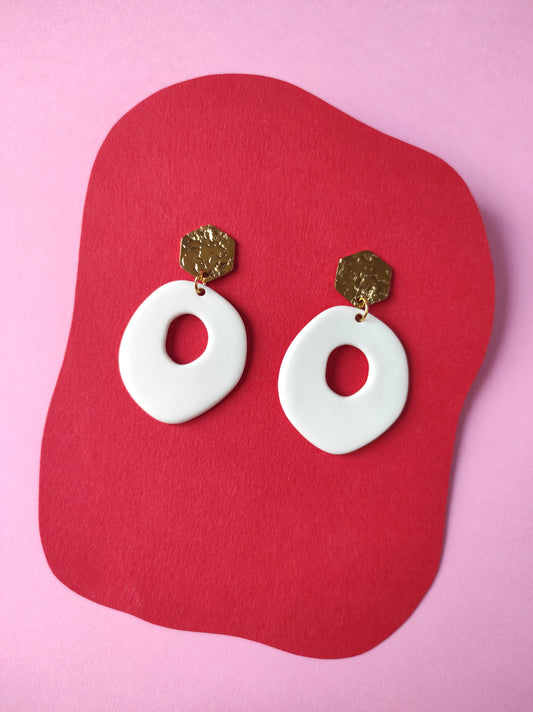 Les mêmes pas pareil