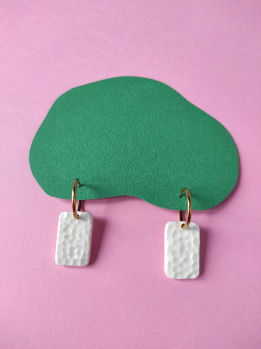 Un pavé dans la mare